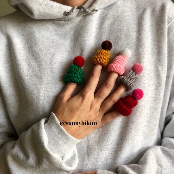 NWT Mini Colorful Wool Hat with Buboin Brooch - Picture 4 of 4